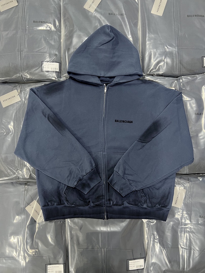 Balenciaga 52004−51L - Image 4