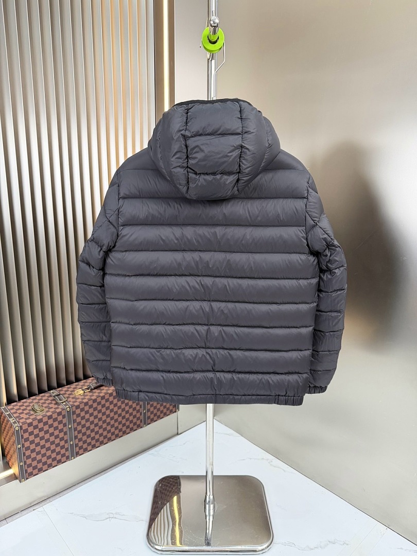Prada 68186-37L - Image 5