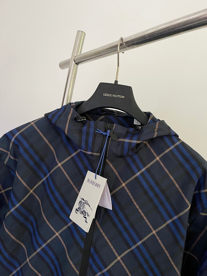 Burberry 6D295-61L - Image 11