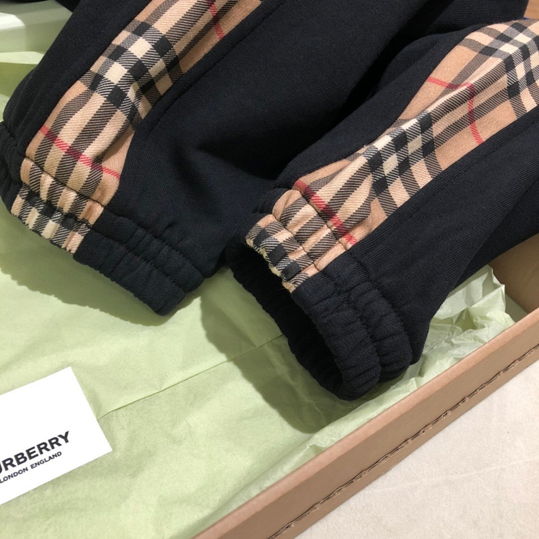 Burberry Yuan - Image 11