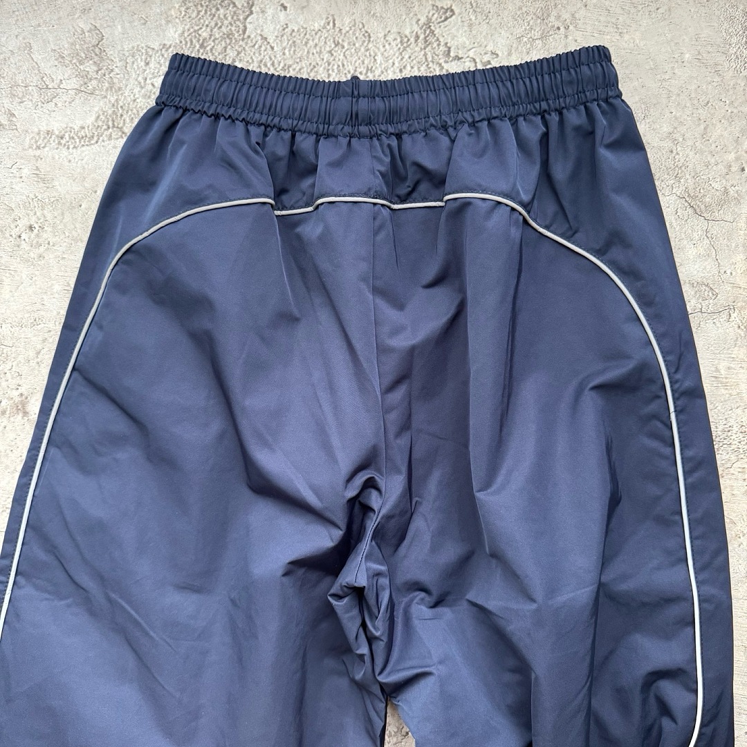 Balenciaga 568−24L - Image 12