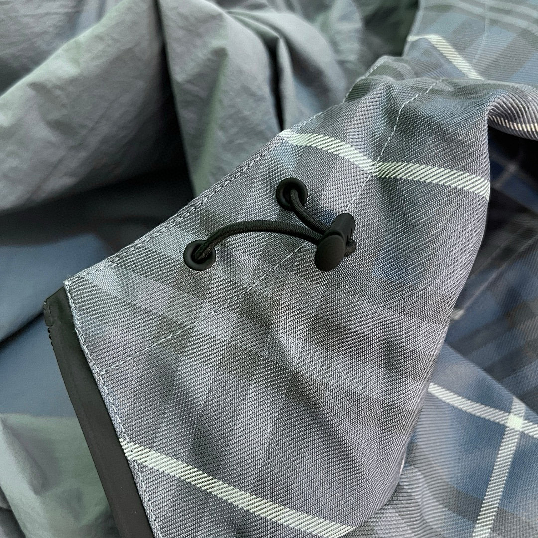 Burberry 6D082-61L - Image 7