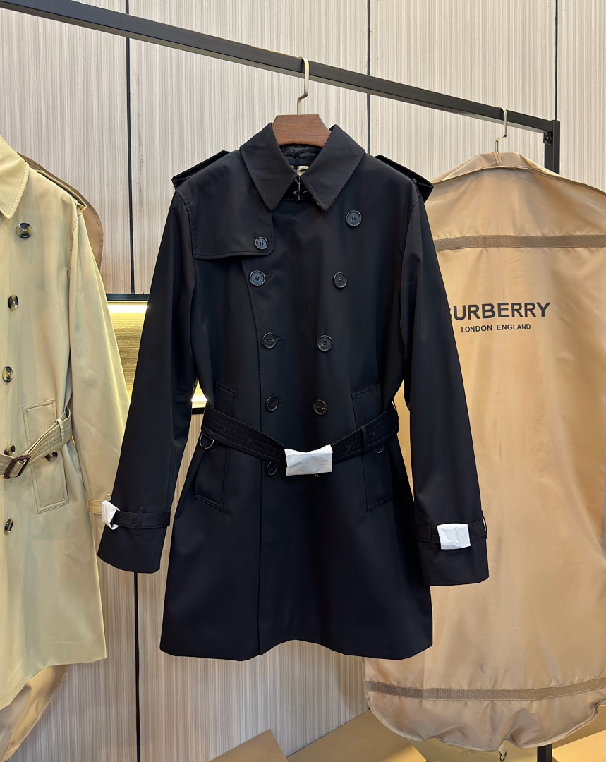 Burberry —6B034 - Image 5
