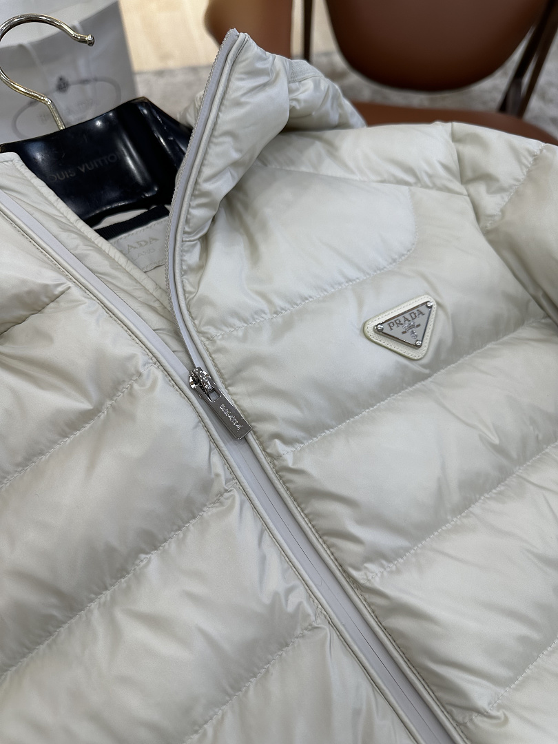 Prada 5207−8L - Image 24