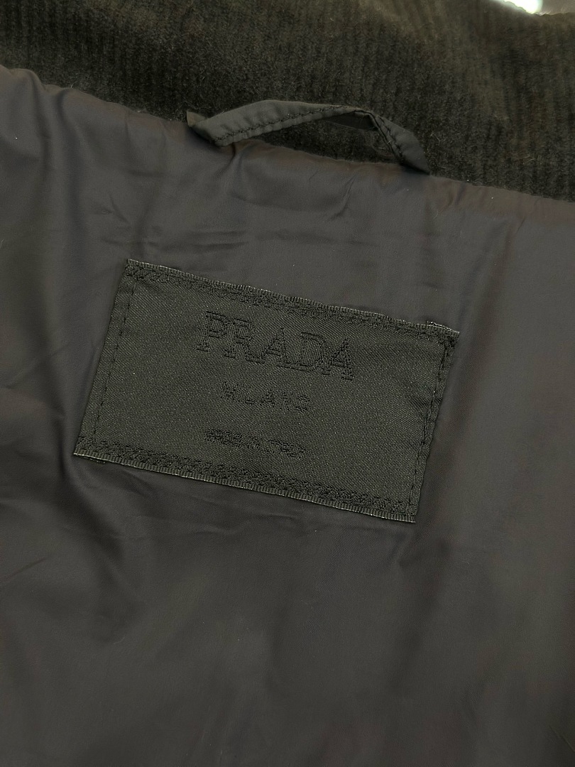 Prada 5212−8L - Image 22