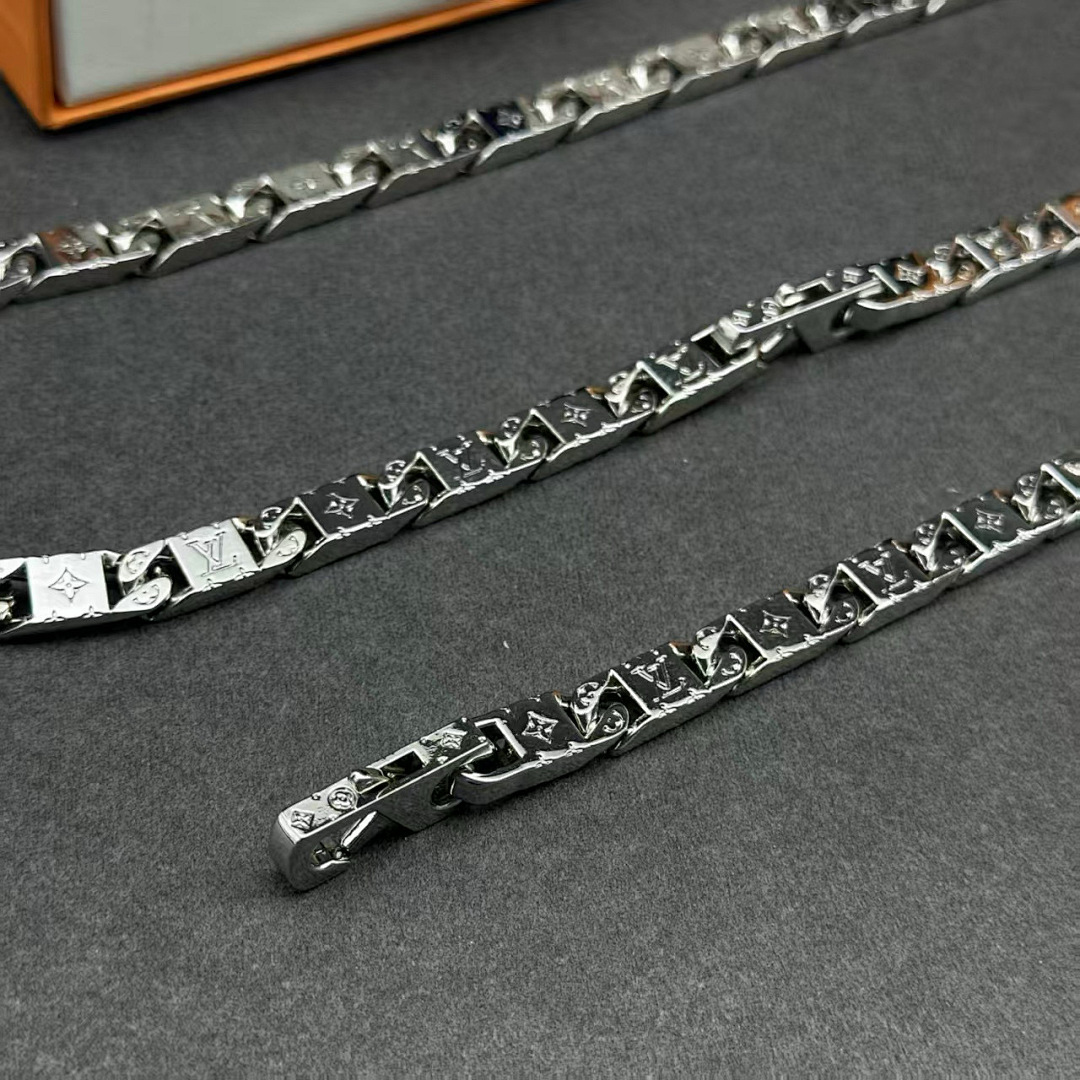 Unbranded P219 (Bracelet Necklace) - Image 4