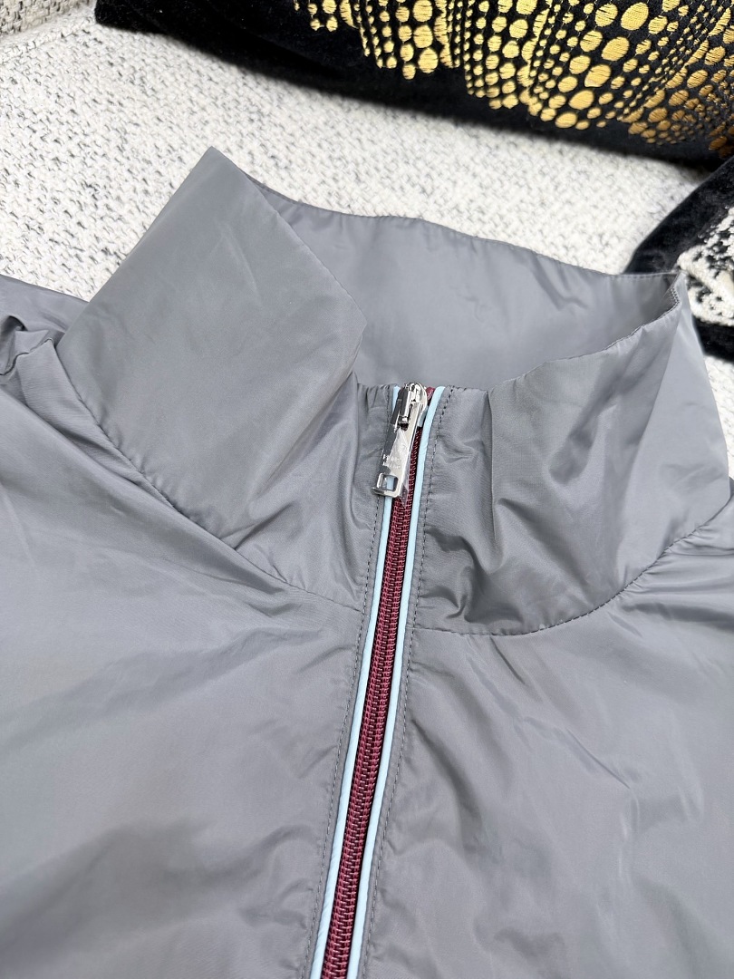 Prada 33076-63L - Image 13