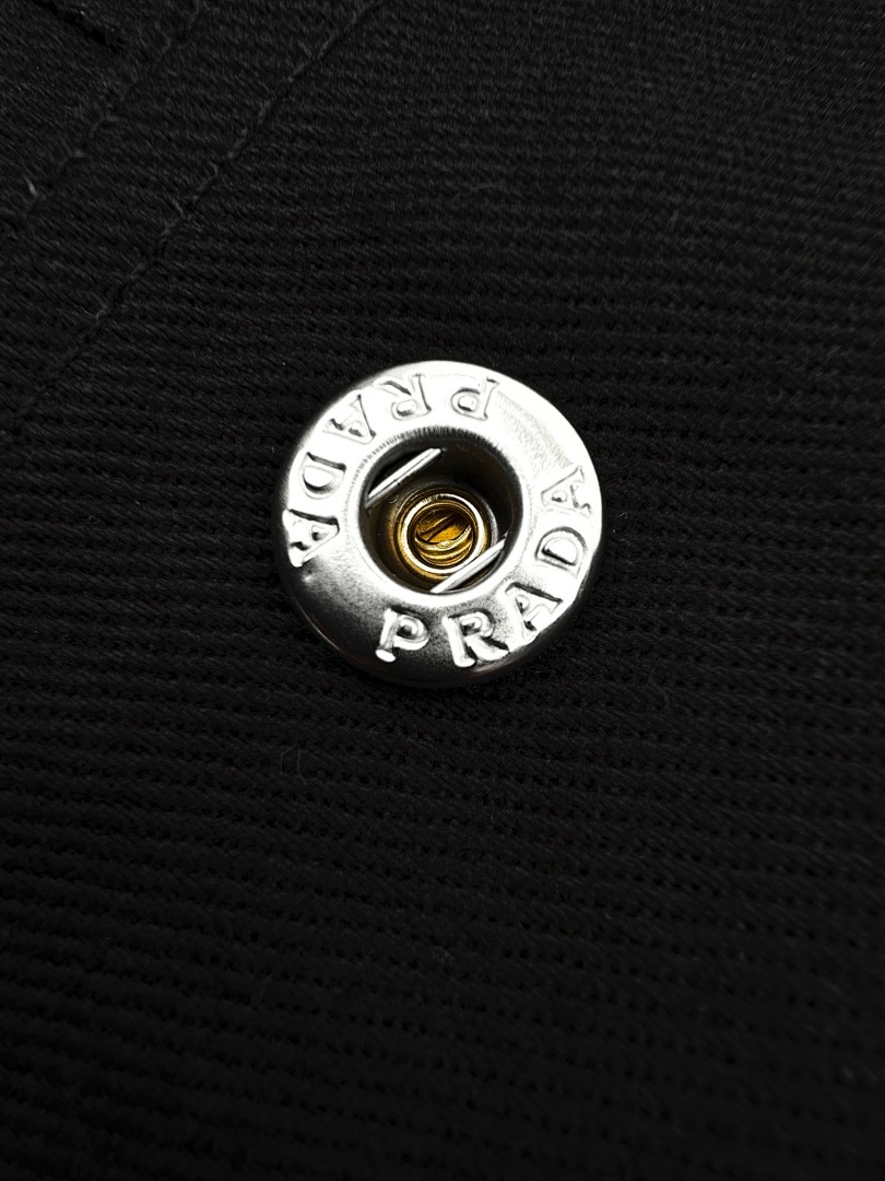 Prada 625151-60L - Image 11