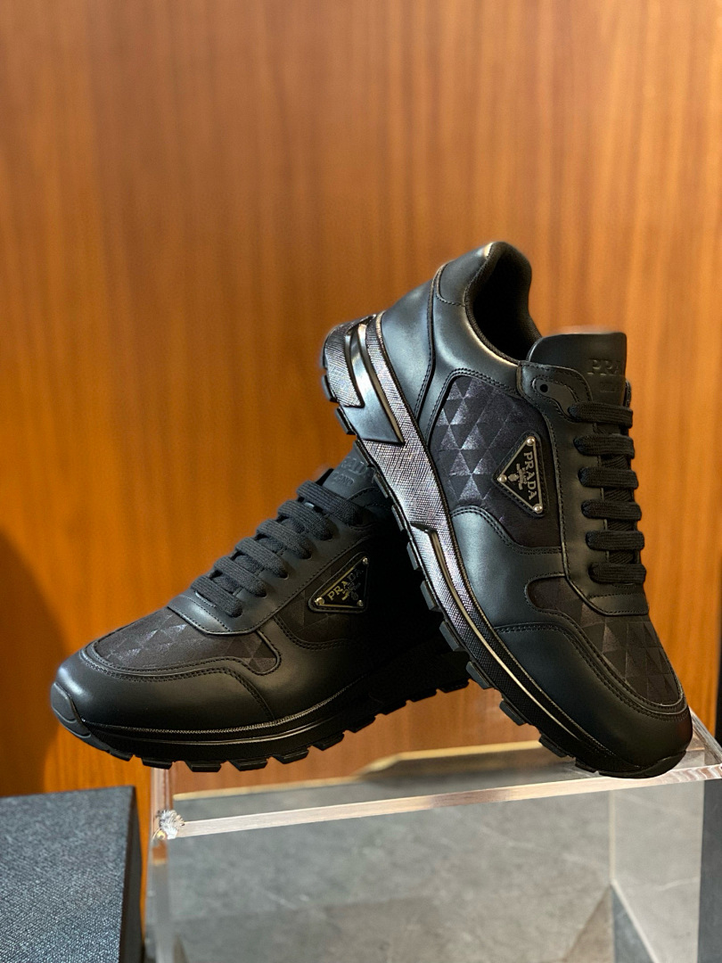 Prada 533552−33L - Image 12