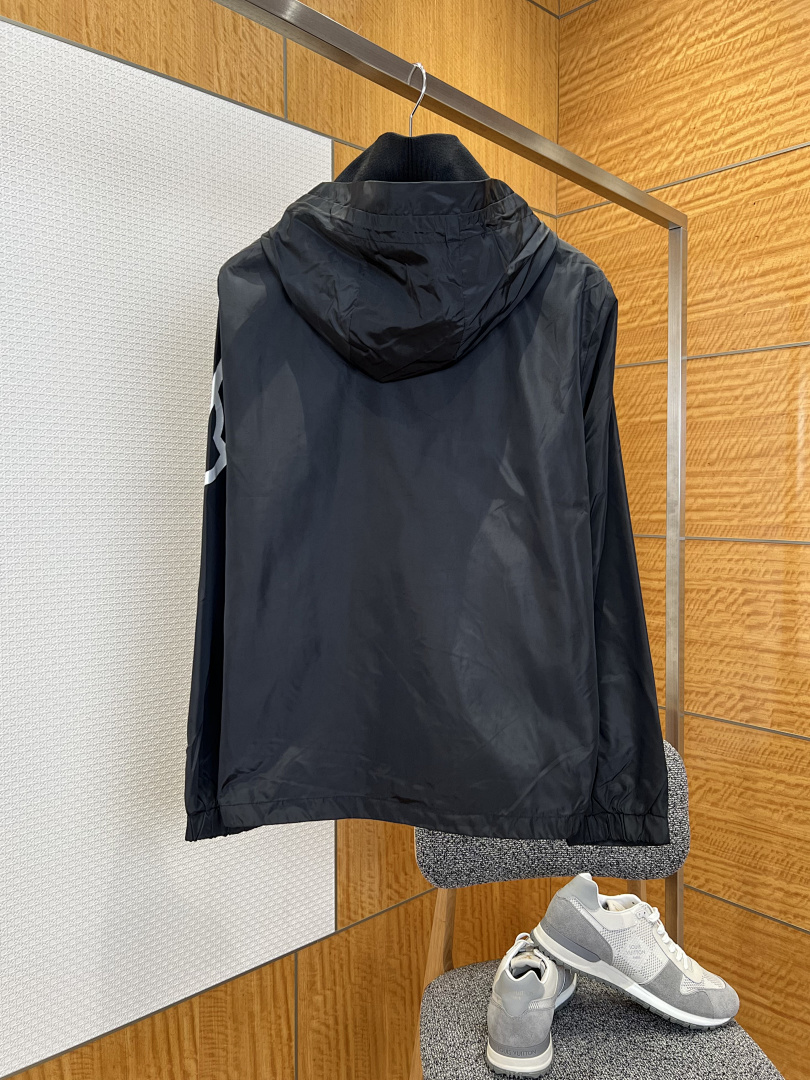 On Running 5927−8L - Image 10
