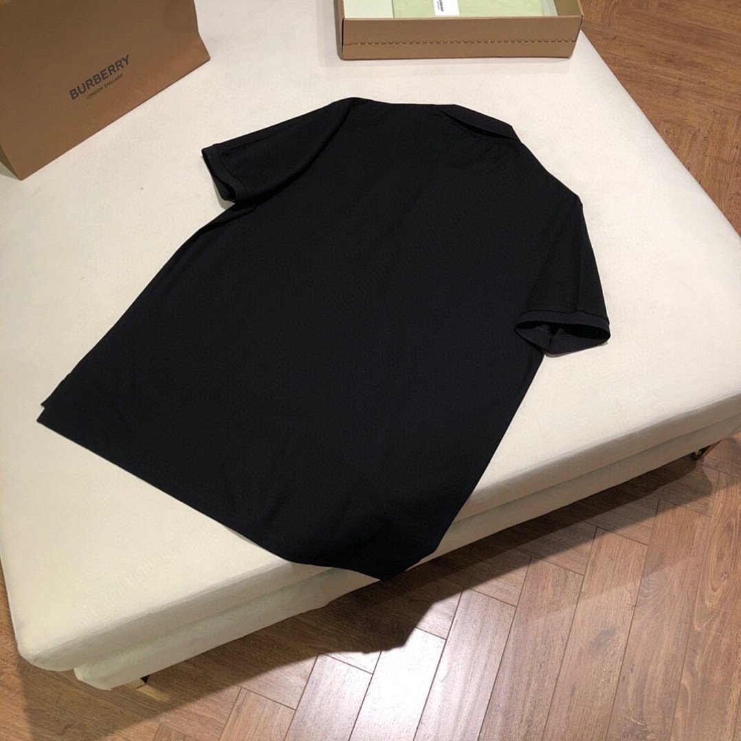 Burberry Burberry - Image 17