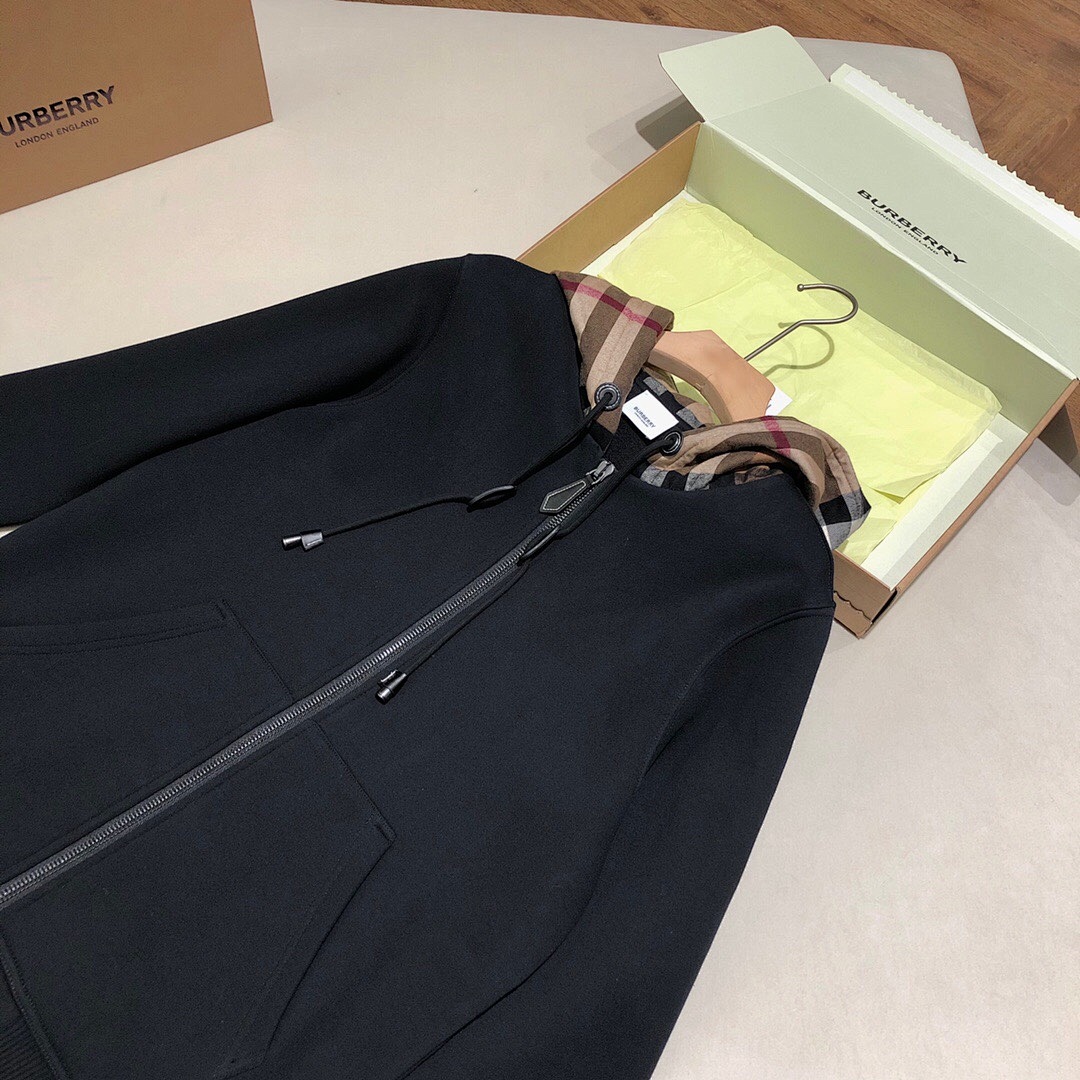 Burberry Yuan — - Image 18