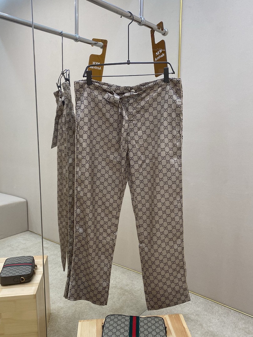 Gucci 37527-37528-8L - Image 8