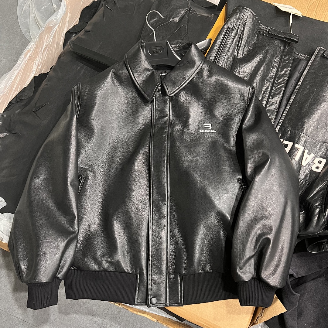 Balenciaga 580W00017Real Leather - Image 14