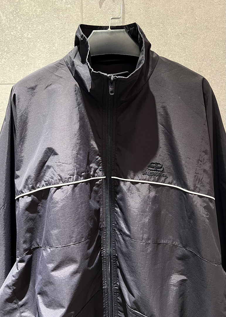Balenciaga 3005-53L - Image 17