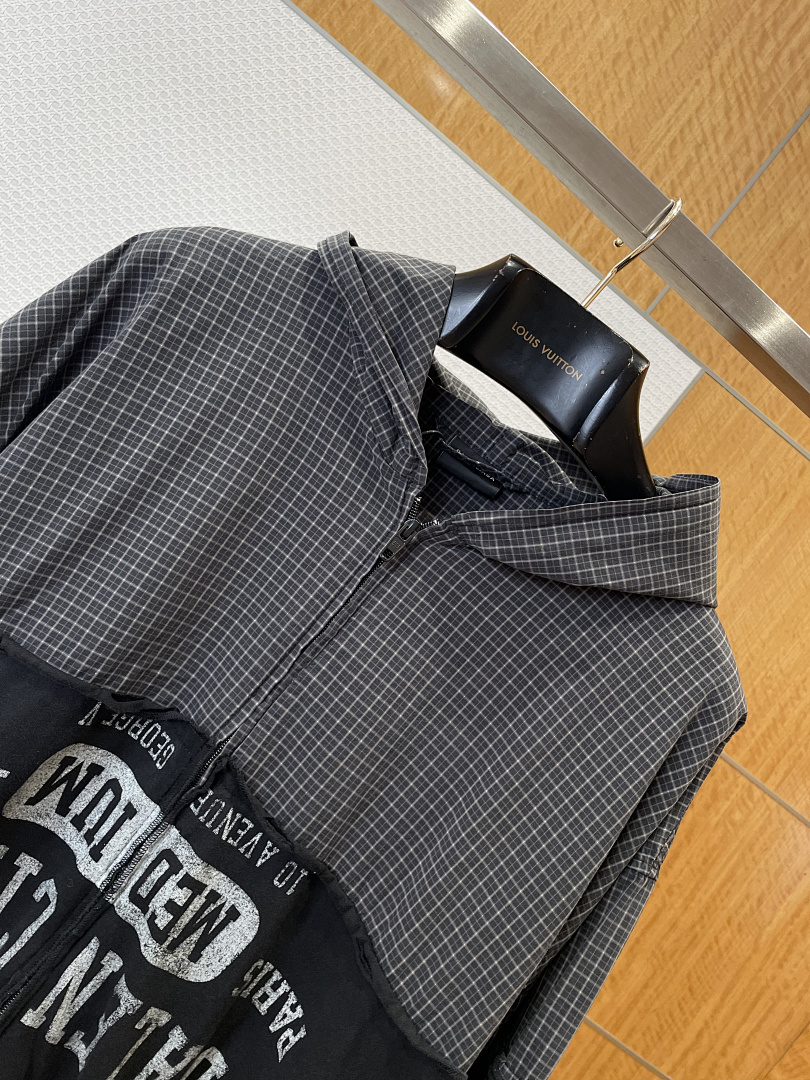 Balenciaga 68043-64L - Image 11