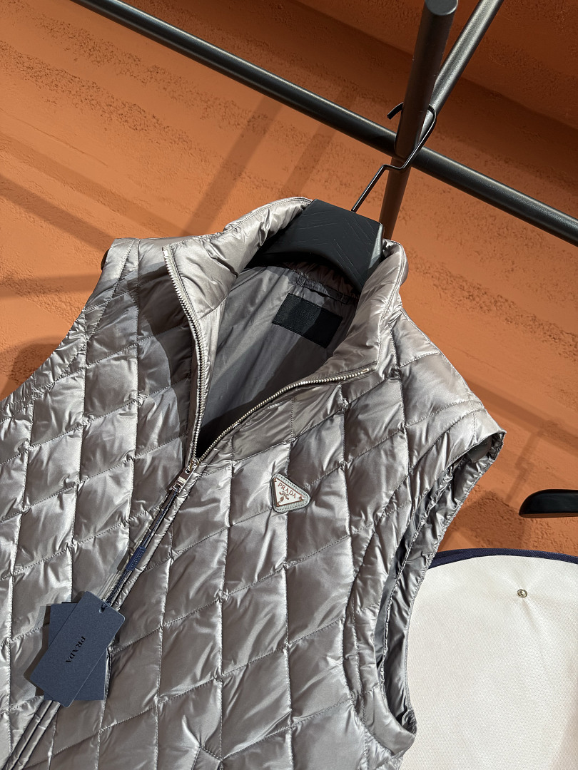 Prada 3211-86L - Image 35