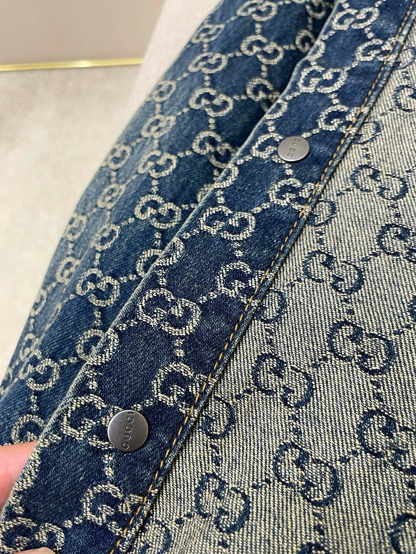 Gucci 3WT5055-8L - Image 18
