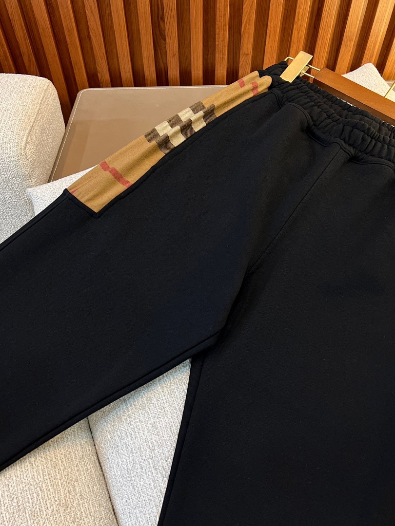 Burberry –6B026-65L - Image 33