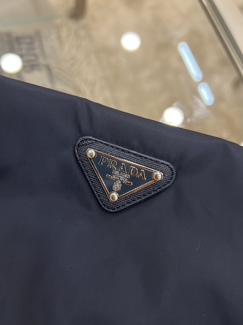 Prada 58971−8L - Image 7