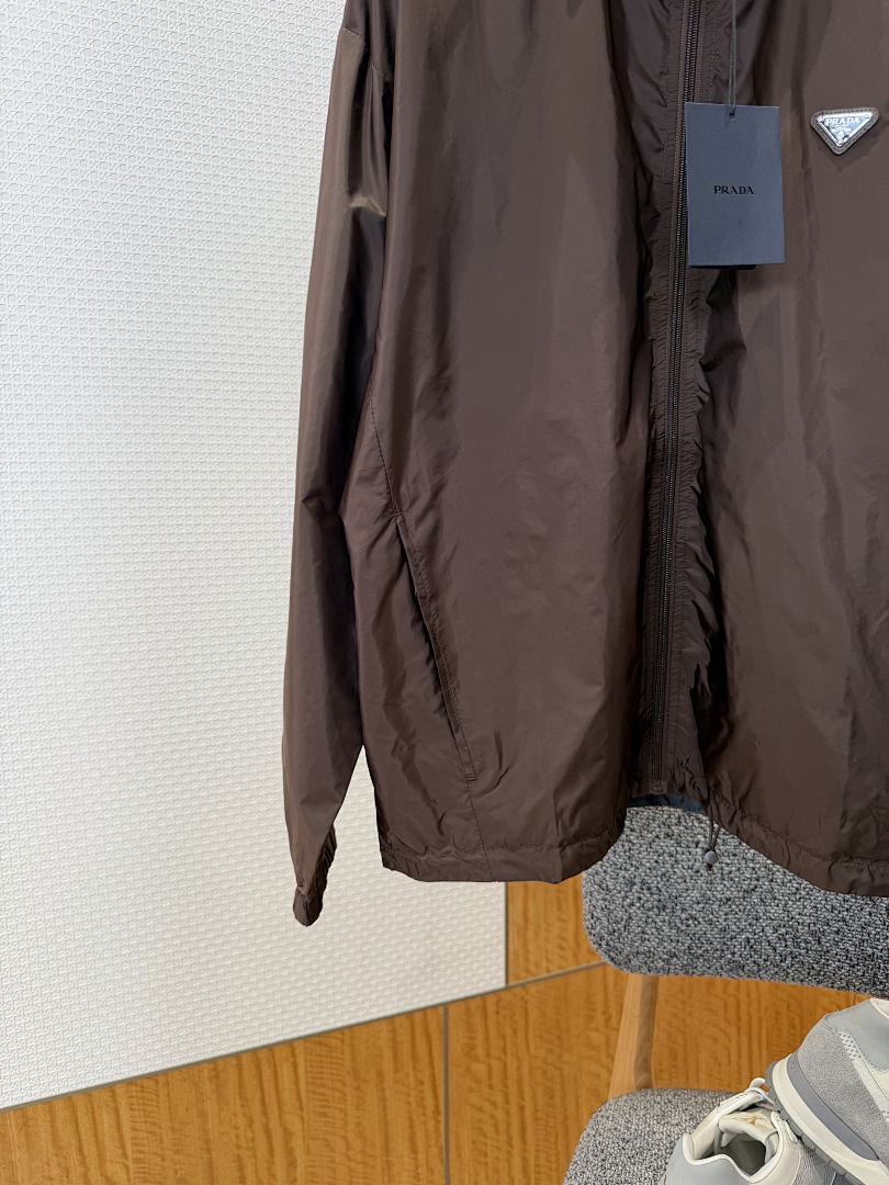 Prada 6D187-61L - Image 17