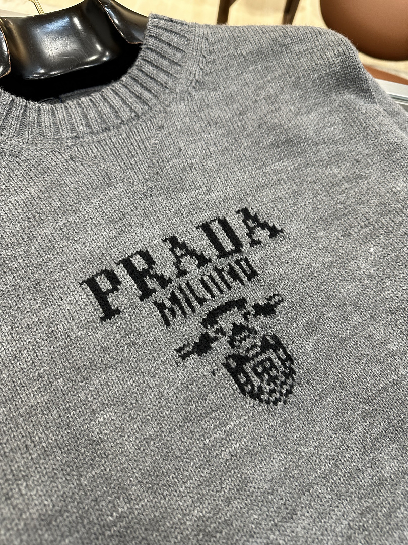 Prada 6400-69L - Image 17