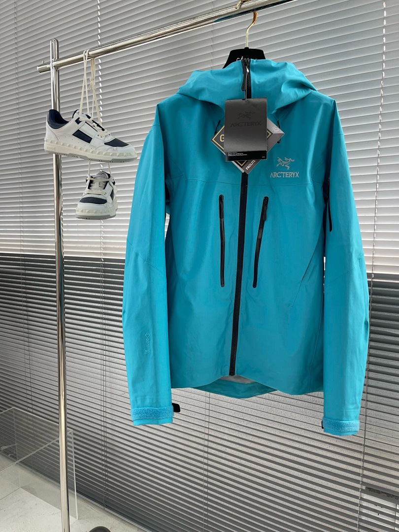 Arc'teryx — - Image 17