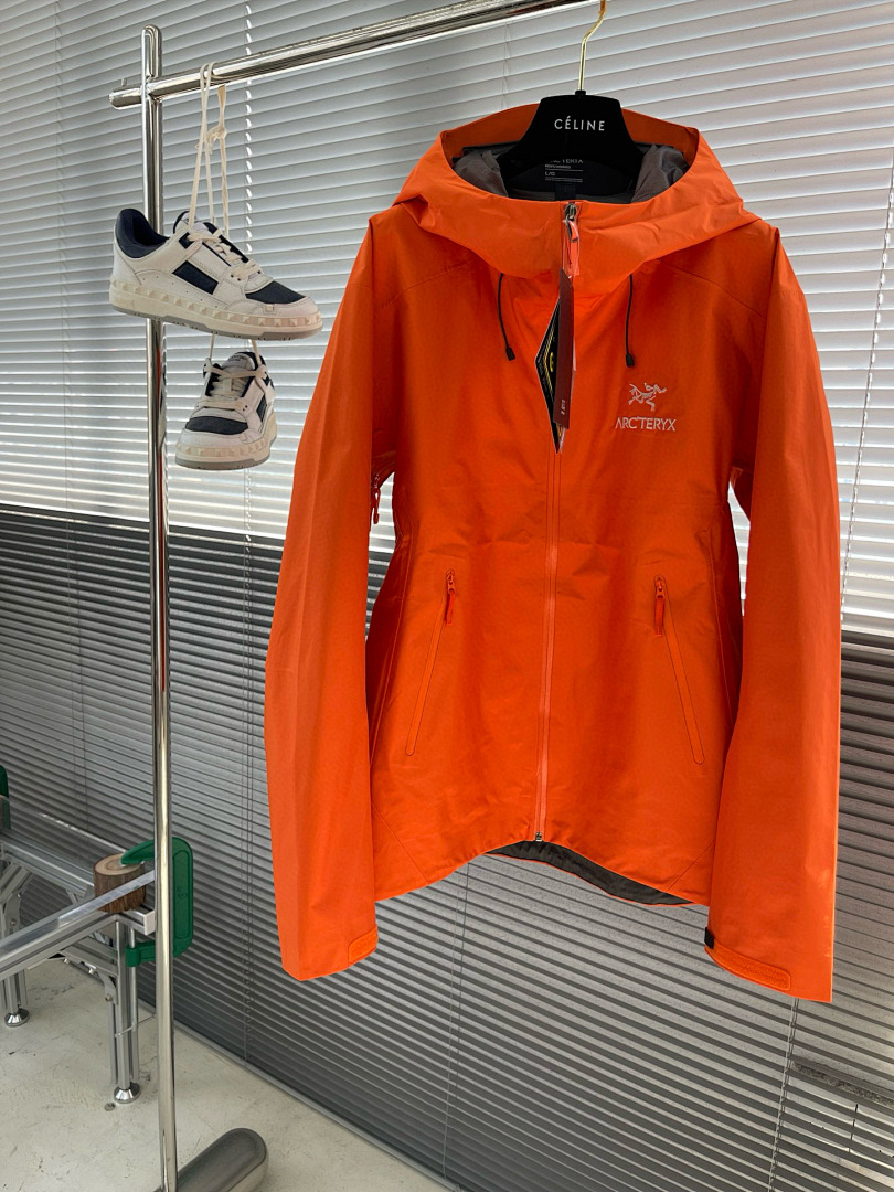 Arc'teryx — - Image 13