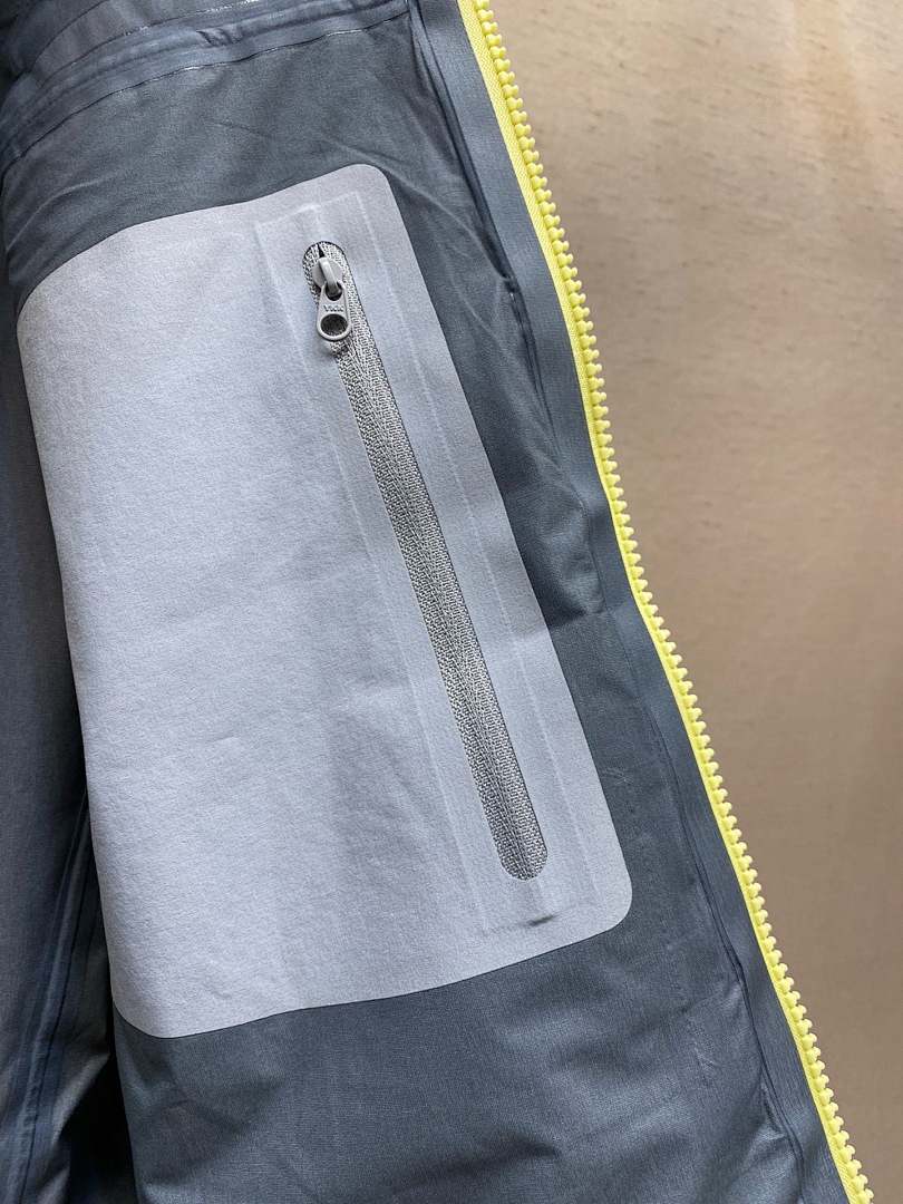 Arc'teryx – - Image 8