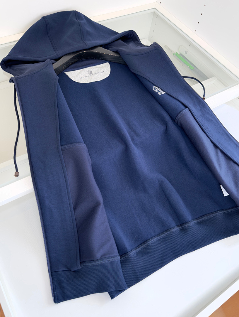 On Running . 5QD2511 −32L - Image 9