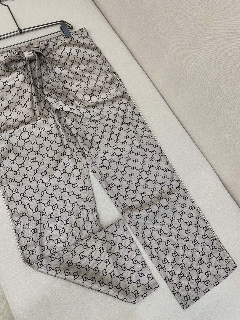 Gucci 37527-37528-8L - Image 14