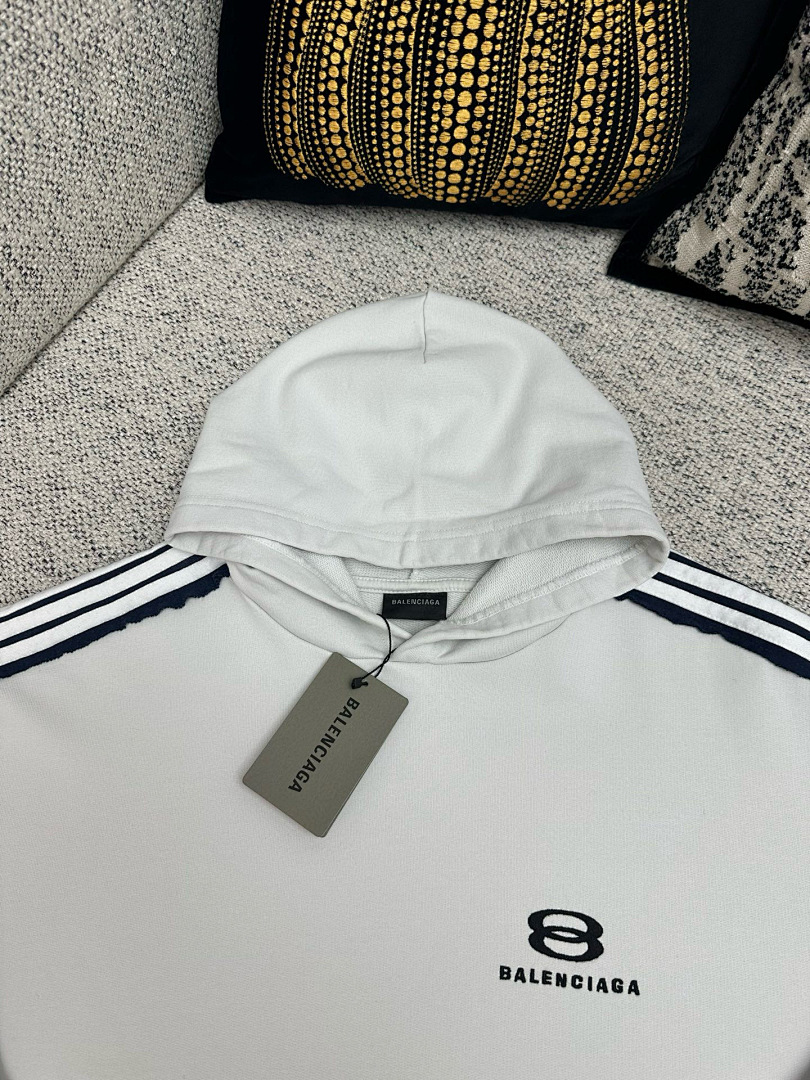Balenciaga 67077-63L - Image 9