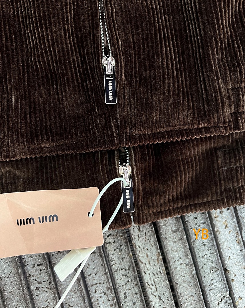Miu Miu 525339-51L - Image 10