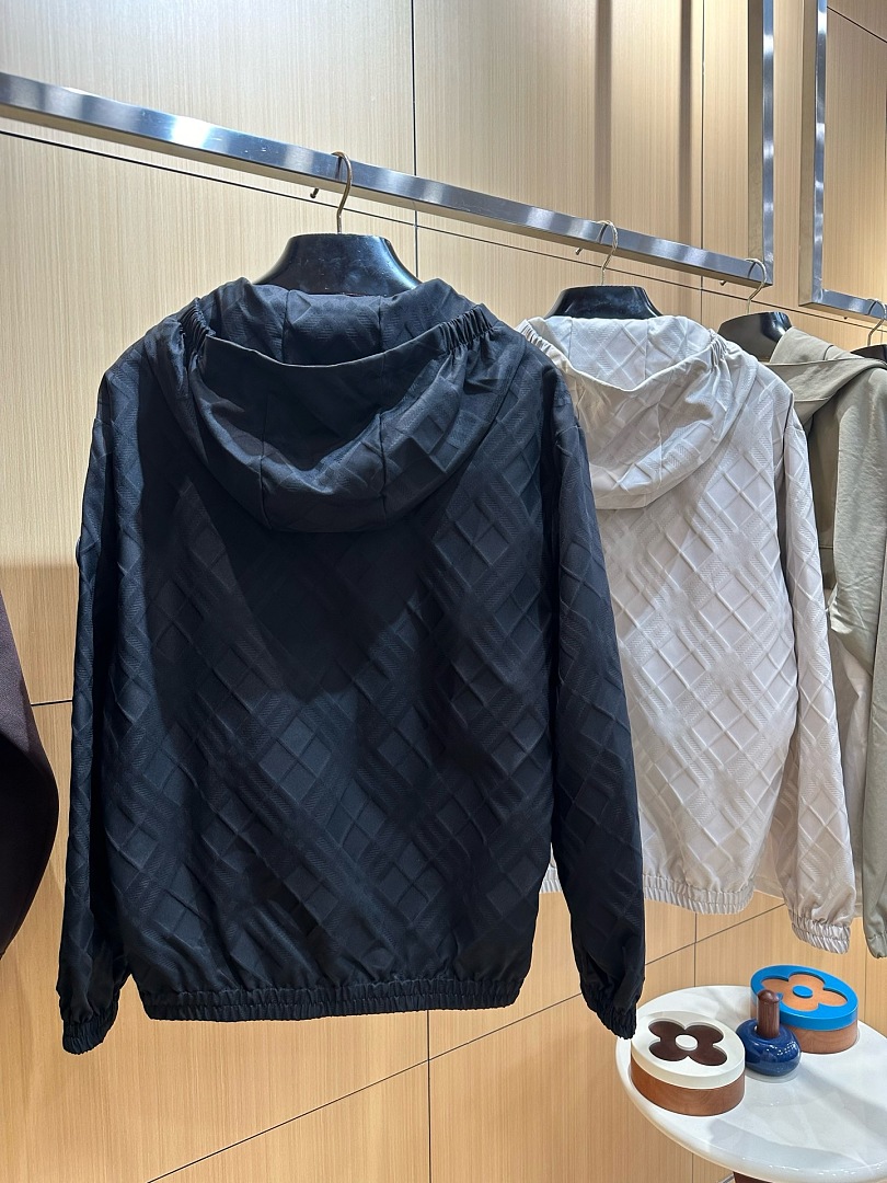 Burberry 5153−8L - Image 4