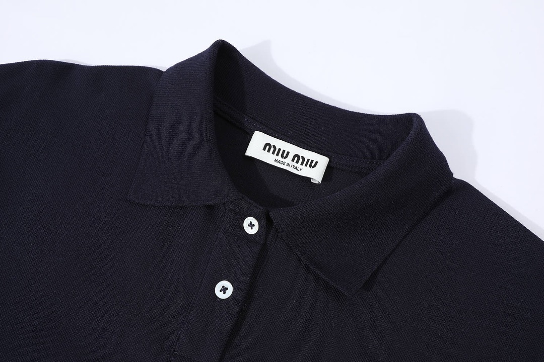 Miu Miu 524066−51L - Image 7
