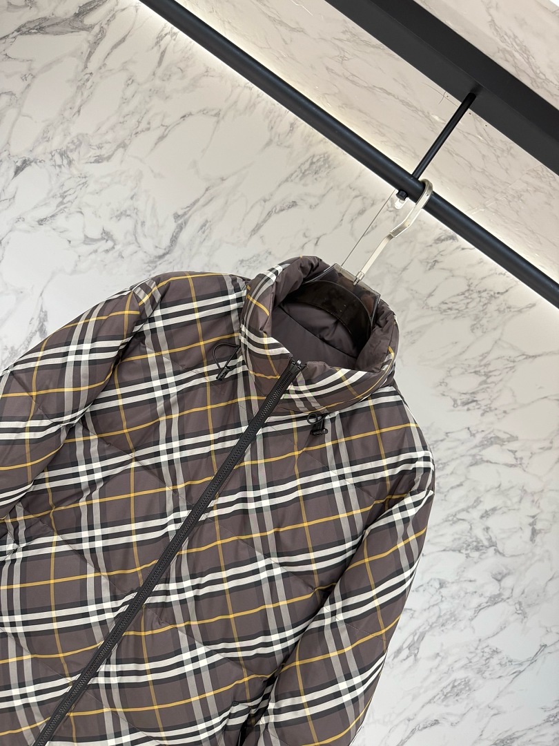 Burberry 348-13L - Image 17