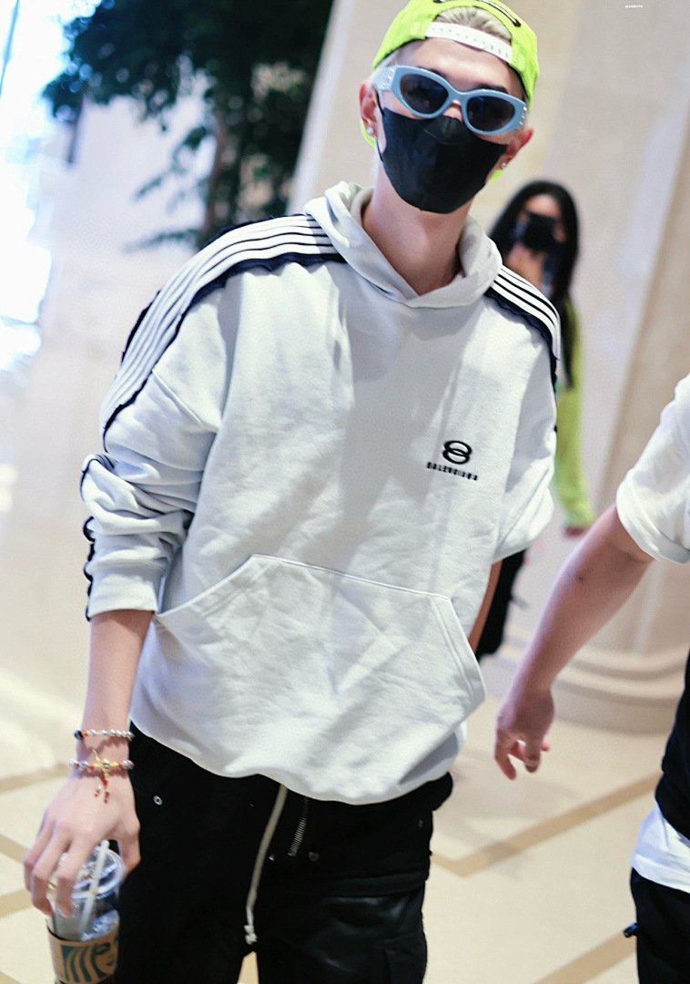 Balenciaga 67077-63L - Image 3