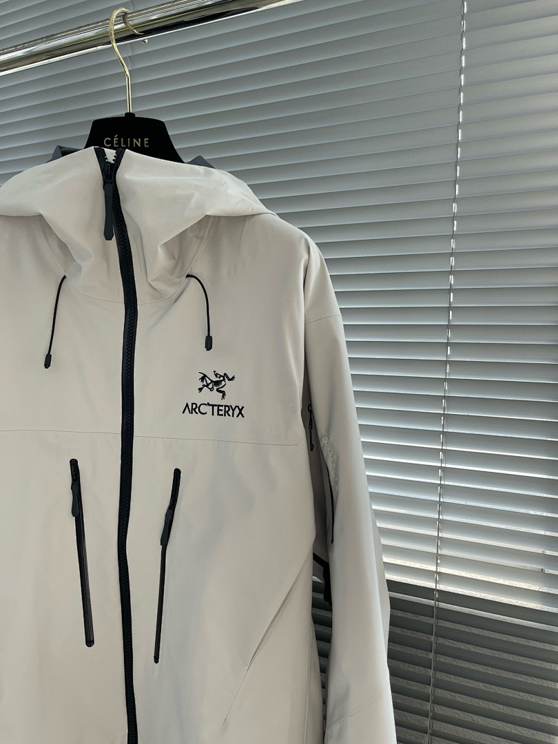 Arc'teryx — - Image 30