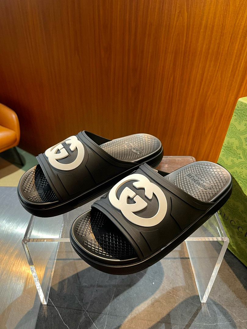 Gucci 53311−33L - Image 12