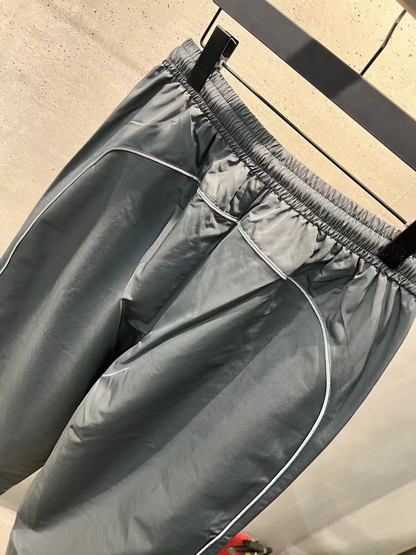 Balenciaga 571−24L - Image 11