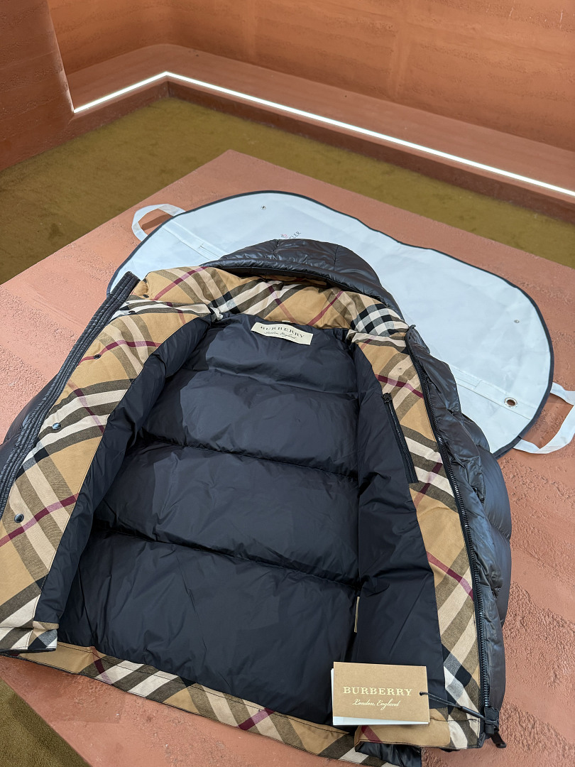 Burberry 68679-37L - Image 6