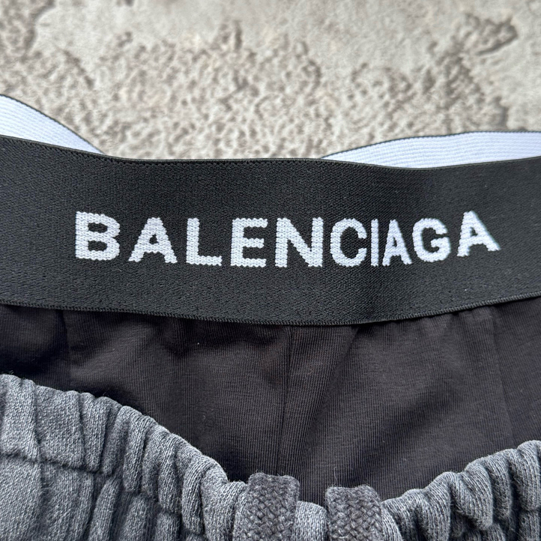Balenciaga 5D050-25L - Image 17