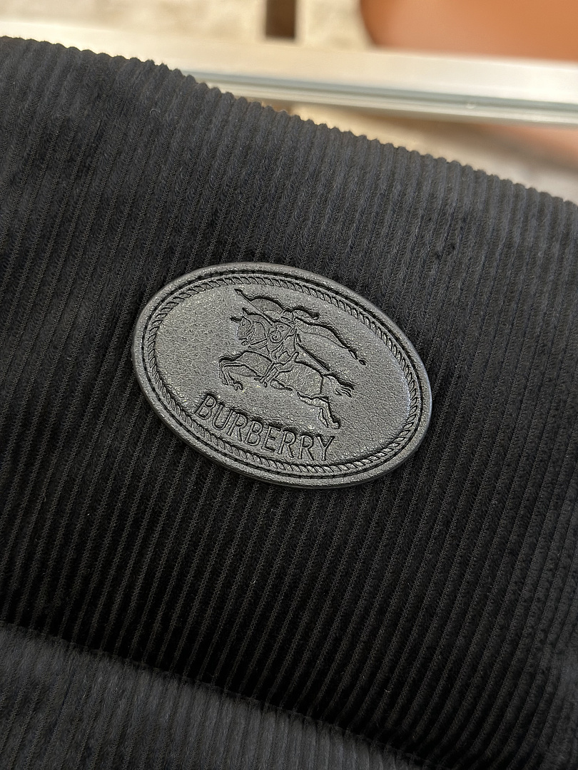 Burberry 5295−8L - Image 10