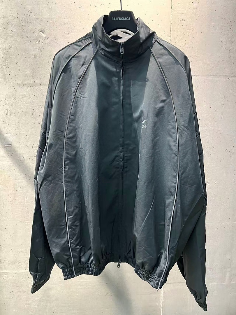 Balenciaga 569−24L