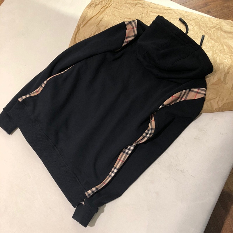 Burberry Yuan —