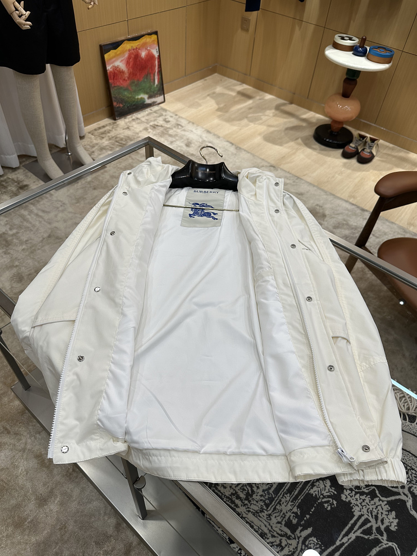 Burberry 5152−8L - Image 22