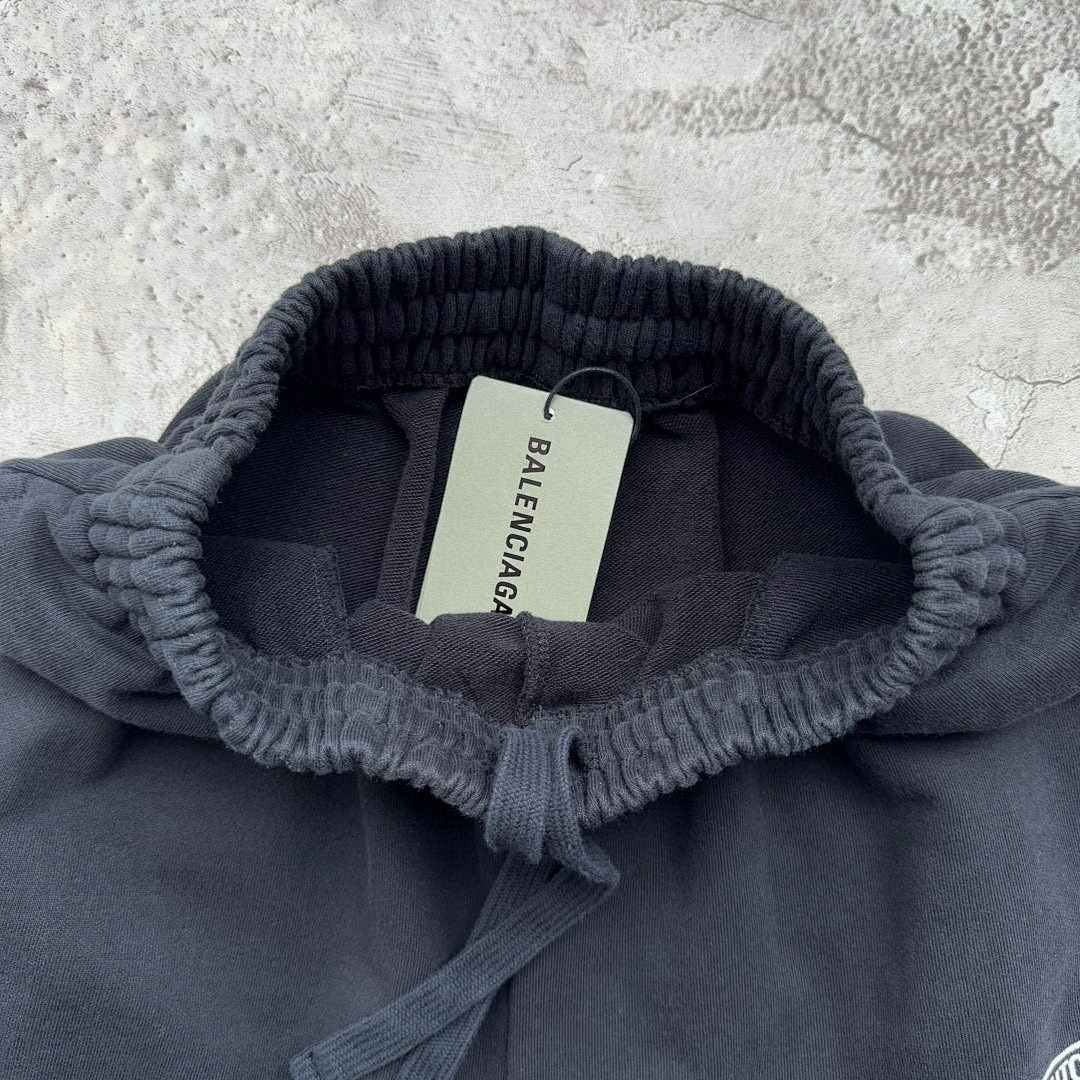 Balenciaga 5C018−25L - Image 6