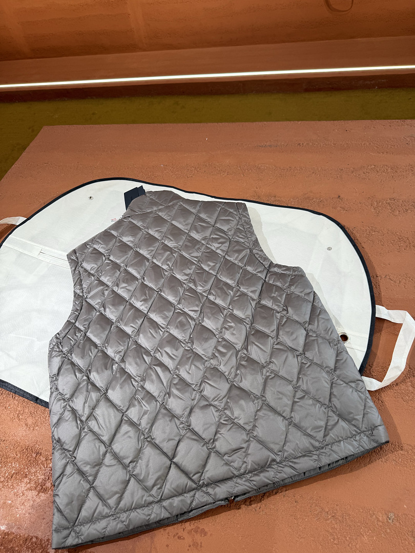 Prada 3211-86L - Image 28