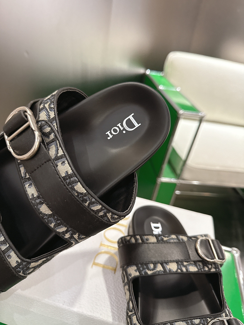Dior 504−28L - Image 16