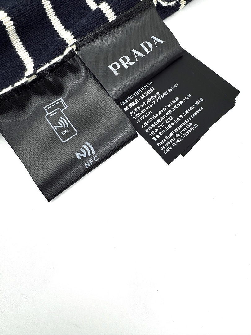 Prada 625342-60L - Image 13